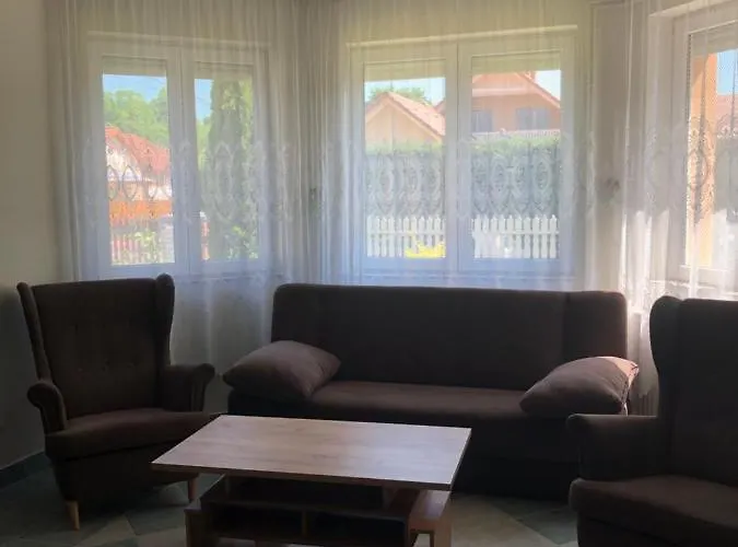 Tulipan Vendeghaz Hajduszoboszlo