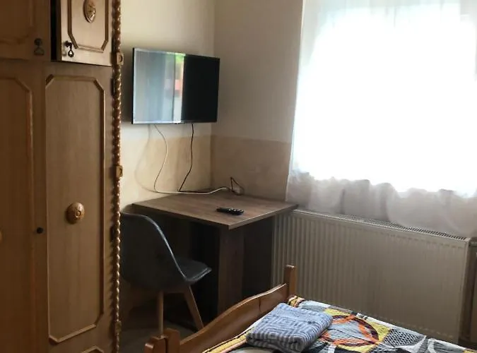 Tulipan Vendeghaz Apartment *